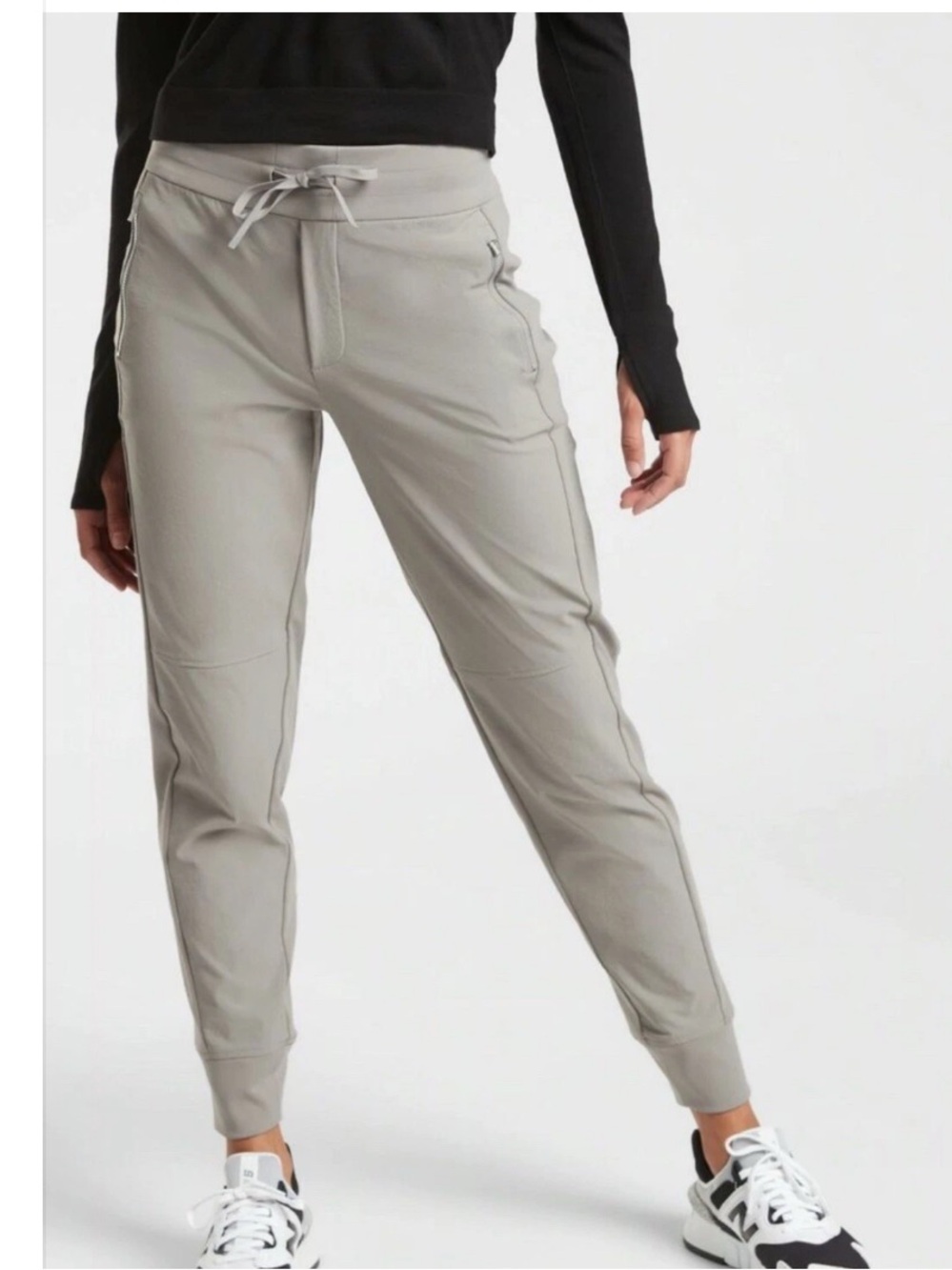 Athleta Headlands Trek Hybid Jogger S 6 Beige